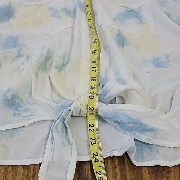 Caffe Marrahesh. Tie Dyed Button Down. Tie Front Top. Size Large. EUC - Picture 5 of 9